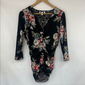 WHBM White House Black Market Floral Reversible Ruched Y2K Top - Size Small